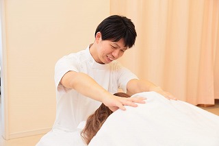 当院の肩こり改善施術とは？